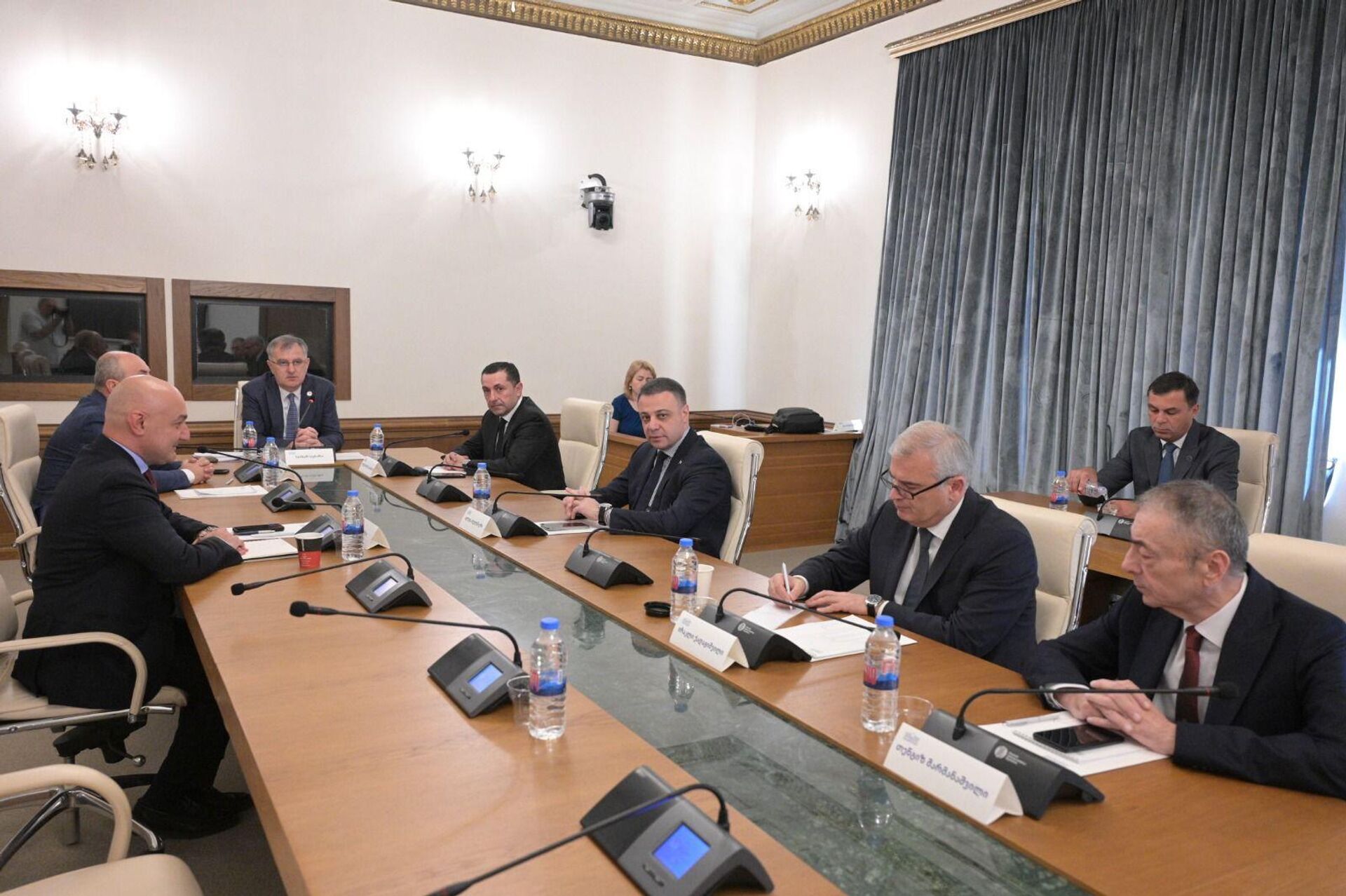 Парламентская следственная комиссия, расследующая преступления, совершенные в годы правления Единого национального движения Парламентская следственная комиссия, расследующая преступления, совершенные в годы правления Единого национального движения - Sputnik Грузия, 1920, 25.06.2025