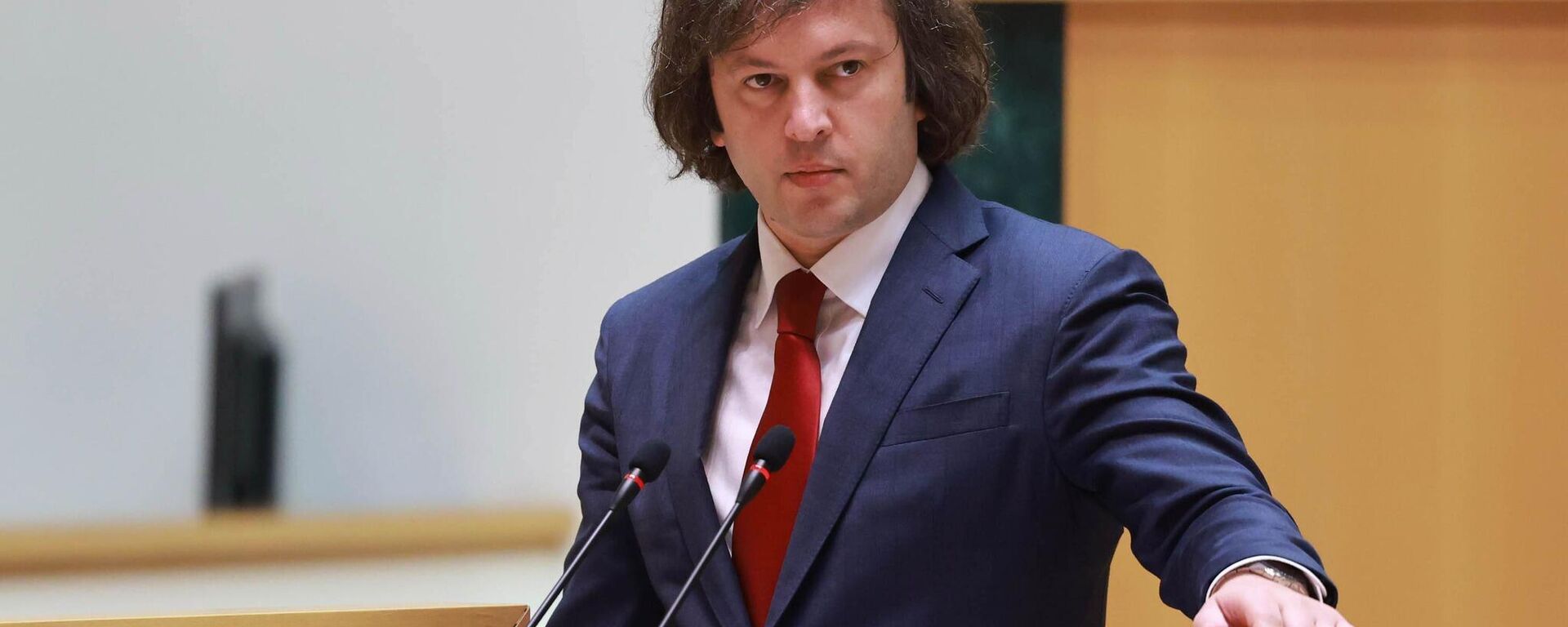 Выступление премьер-министра Грузии Ираклия Кобахидзе в парламенте - Sputnik Грузия, 1920, 26.09.2025