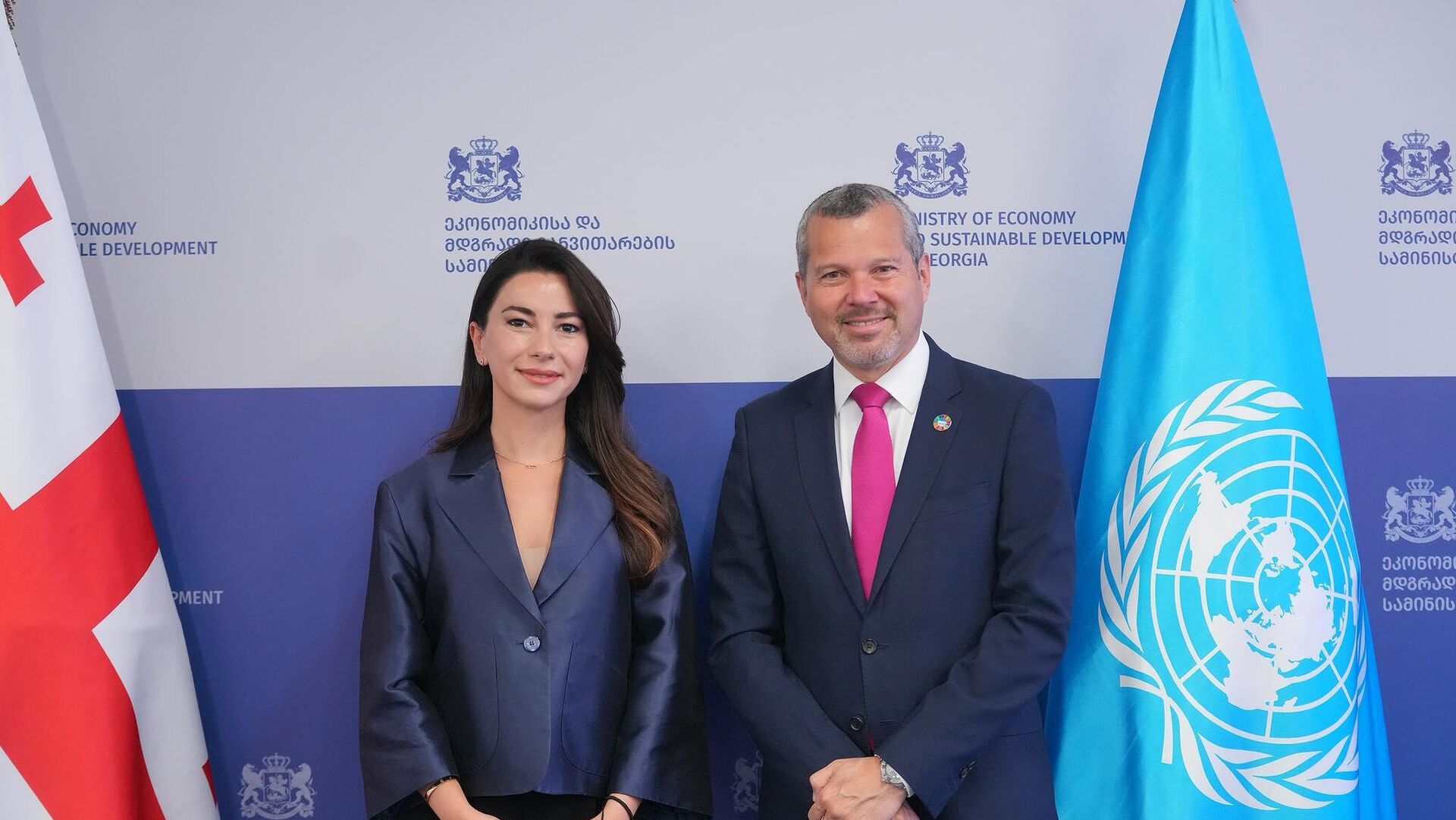 Мариам Квривишвили и генсек Международной морской организации Арсенио Домингес Мариам Квривишвили и генсек Международной морской организации Арсенио Домингес - Sputnik Грузия, 1920, 30.06.2025