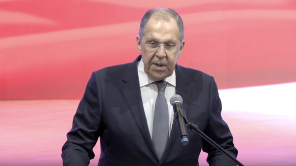 Лавров выступает на презентации об экономическом и туристическом потенциале Дагестана - Sputnik Грузия