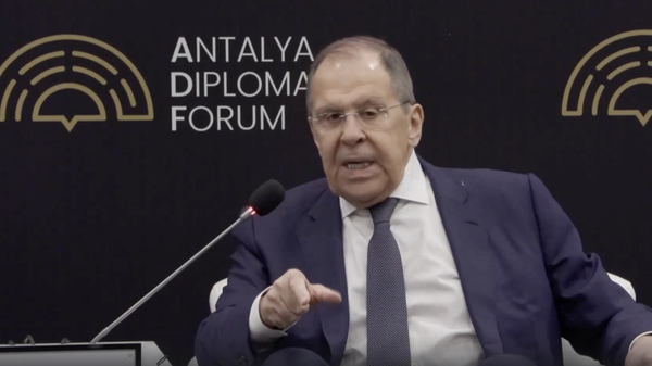 Лавров выступает на дипломатическом форуме в Анталье - Sputnik Грузия