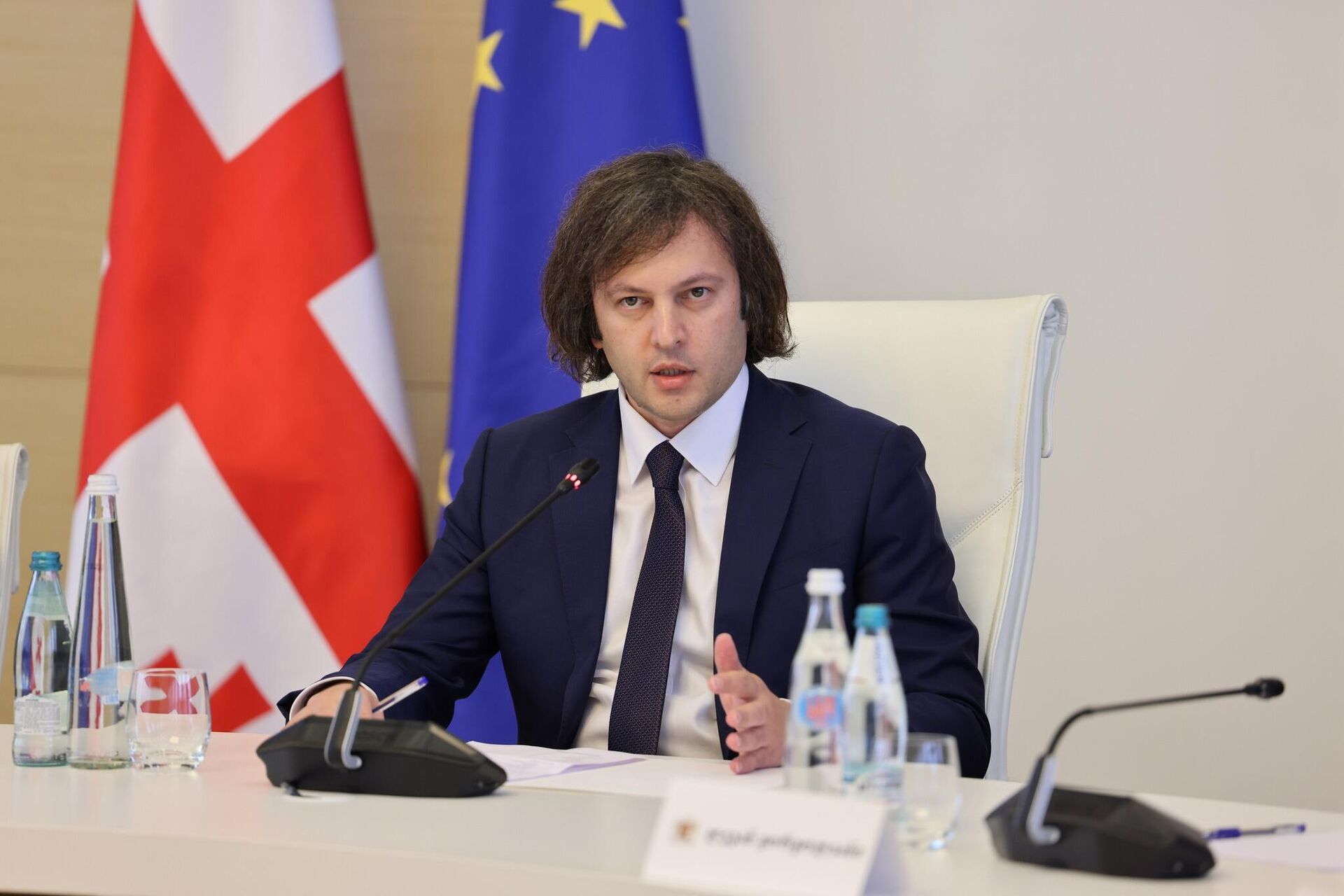 Премьер-министр Грузии Ираклий Кобахидзе провел встречу с представителями бизнес-сектора Премьер-министр Грузии Ираклий Кобахидзе провел встречу с представителями бизнес-сектора - Sputnik Грузия, 1920, 05.07.2025