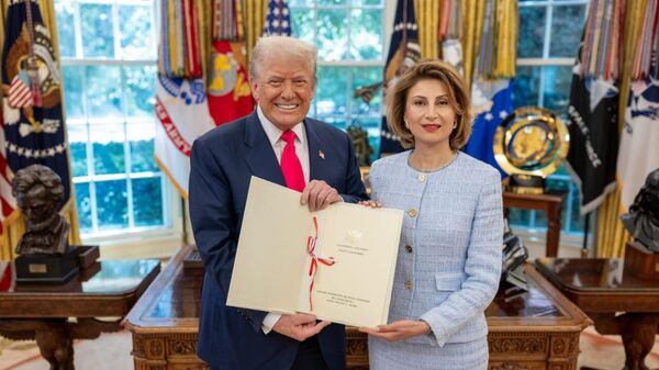 საქართველოს ელჩმა აშშ-ში თამარ ტალიაშვილმა დონალდ ტრამპს რწმუნებათა სიგელები გადასცა - Sputnik საქართველო