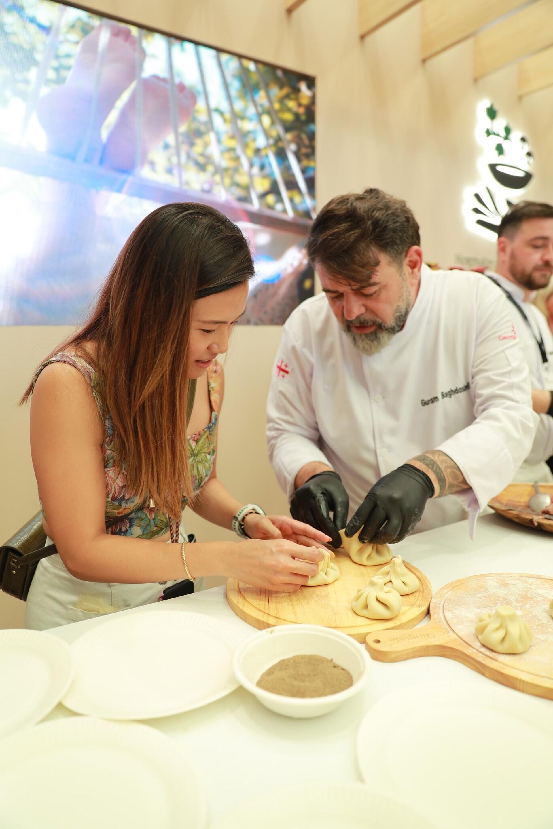 Грузинская кухня на фестивале The National Geographic Traveller Food Festival в Лондоне Грузинская кухня на фестивале The National Geographic Traveller Food Festival в Лондоне - Sololaki Грузия, 1920, 29.07.2025
