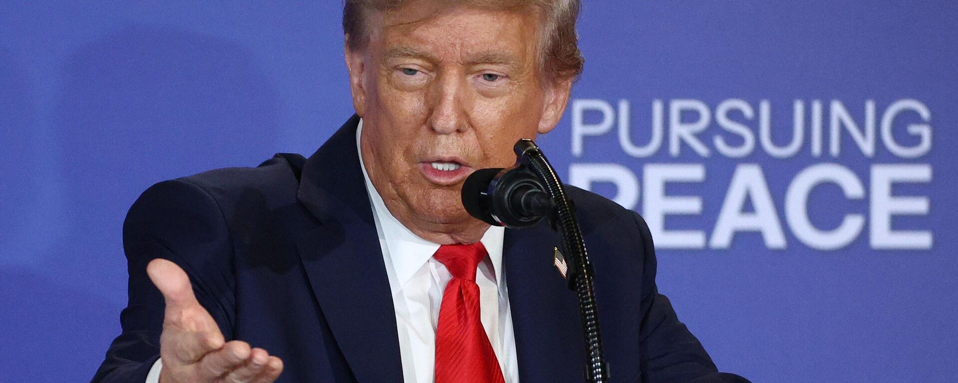 Саммит России и США на Аляске Саммит России и США на Аляске - Sputnik Грузия, 1920, 04.01.2026