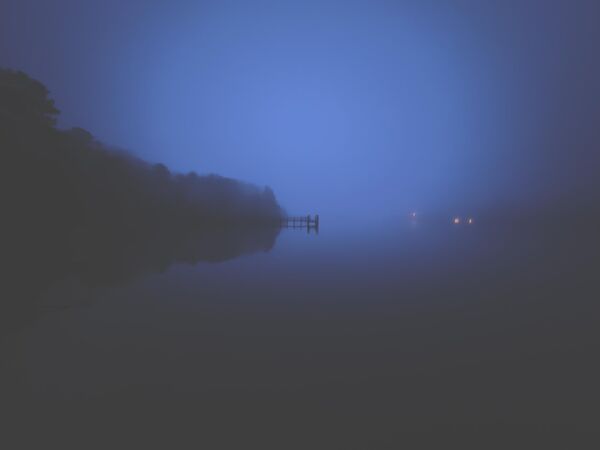 Третье место завоевала Марта Нэнс из США с живописной фотографией &quot;Туманное утро на реке Корротоман&quot;. - Sputnik Грузия