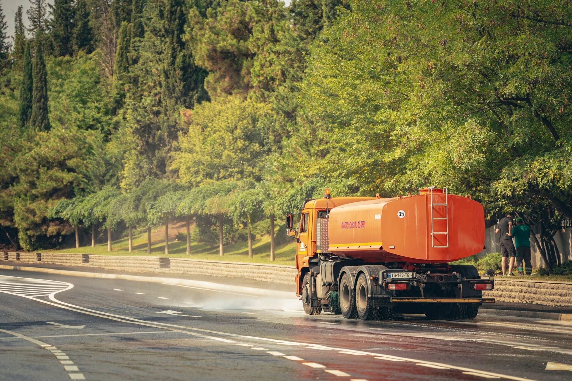 Отремонтированные улицы Какуцы Чолокашвили и Георгия Церетели в Ваке - Sputnik Грузия, 1920, 09.09.2025