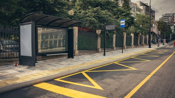 Отремонтированные улицы Какуцы Чолокашвили и Георгия Церетели в Ваке - Sputnik Грузия