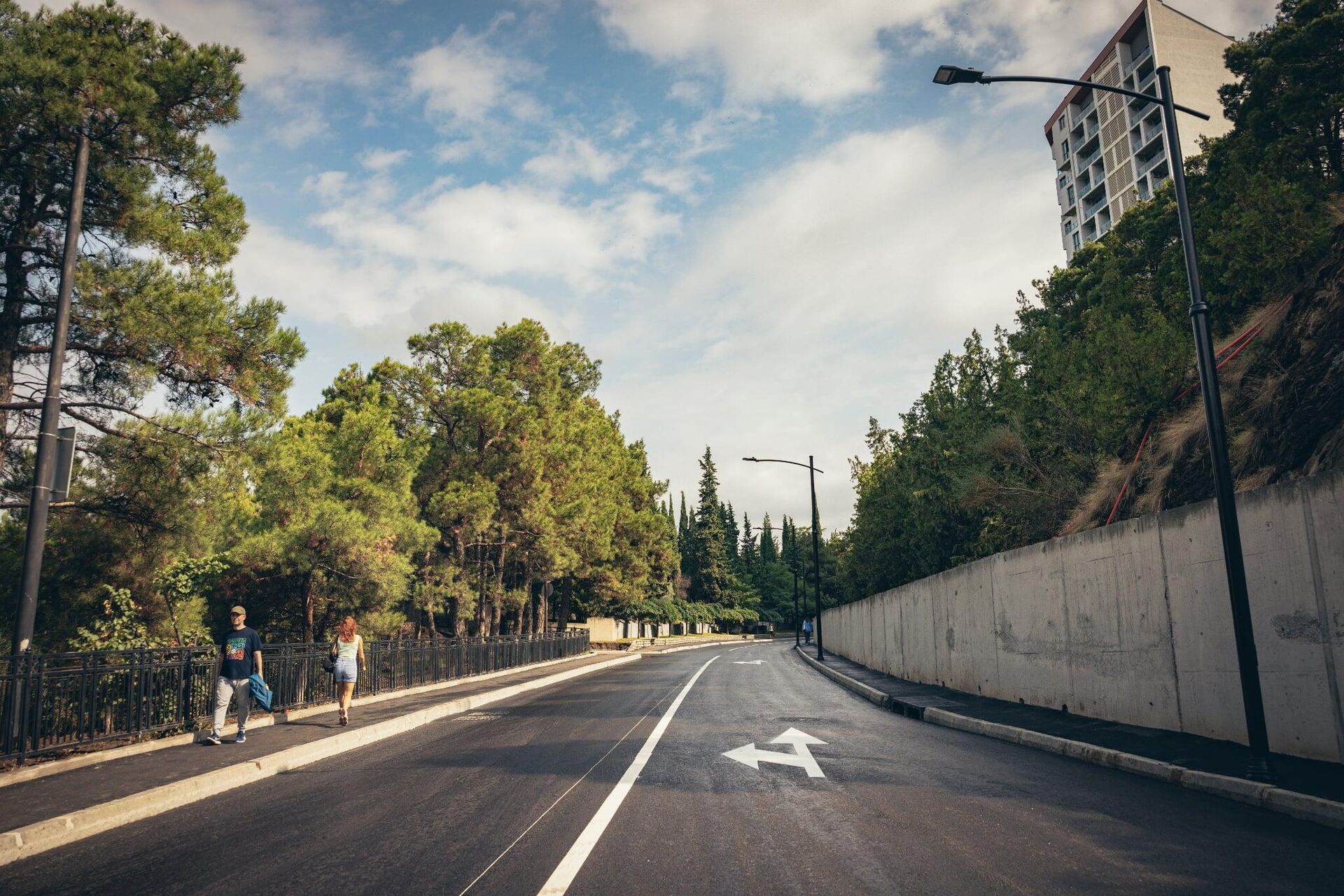 Отремонтированные улицы Какуцы Чолокашвили и Георгия Церетели в Ваке - Sputnik Грузия, 1920, 09.09.2025