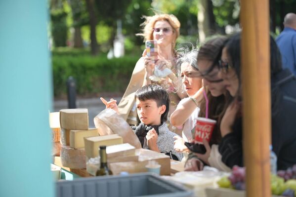 Маленький участник большого праздника. - Sputnik Грузия