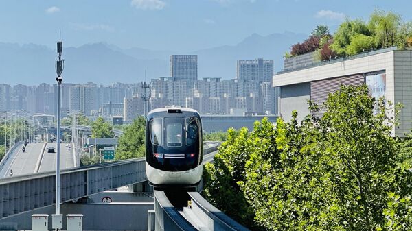 Беспилотный поезд в Китае  - Sputnik Грузия