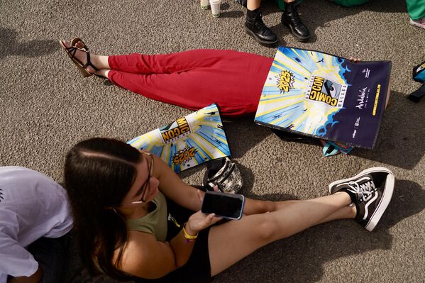 Участники третьего дня фестиваля San Diego Comic-Con в Испании. - Sputnik Грузия