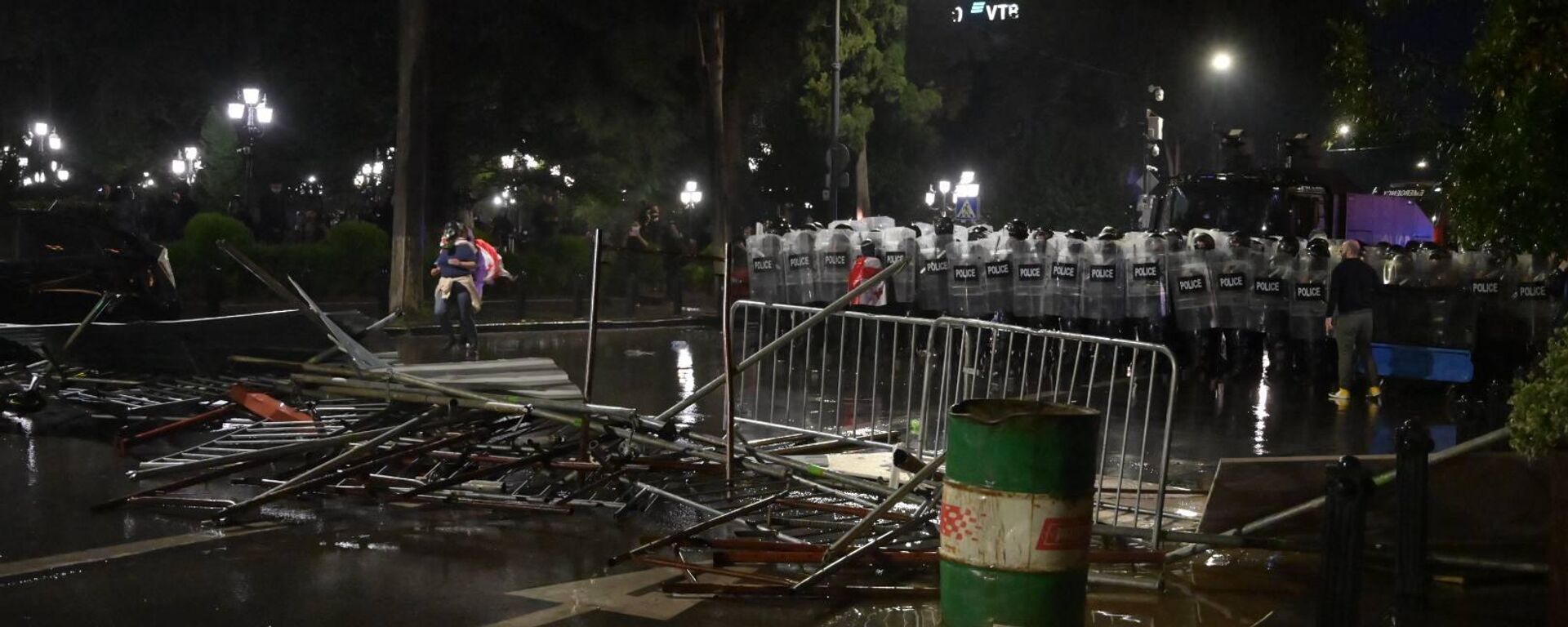 Митинг объединенной оппозиции у администрации президента Грузии 4 октября 2025 года - Sputnik Грузия, 1920, 05.10.2025