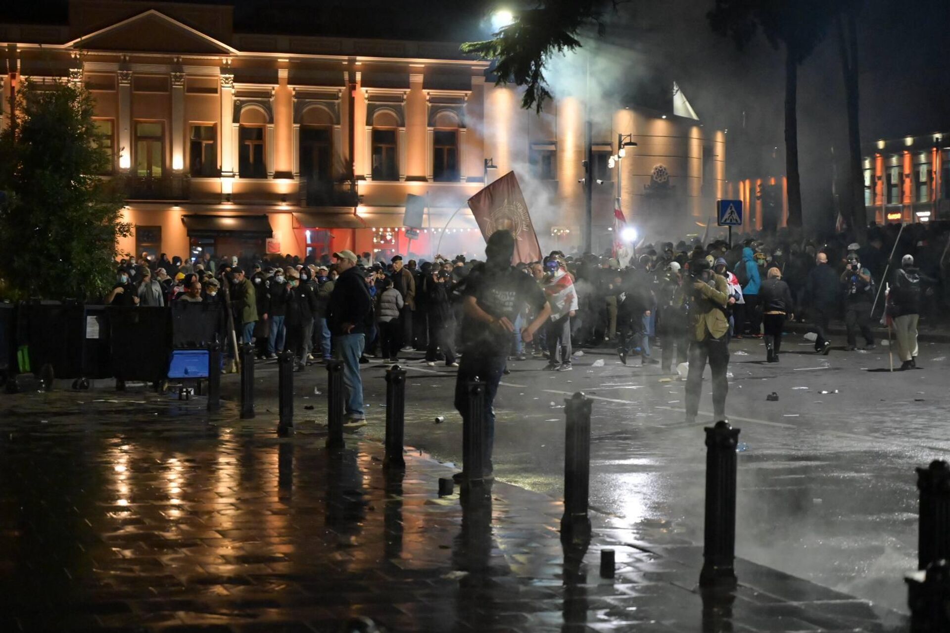 Митинг объединенной оппозиции у администрации президента Грузии 4 октября 2025 года - Sputnik Грузия, 1920, 11.10.2025