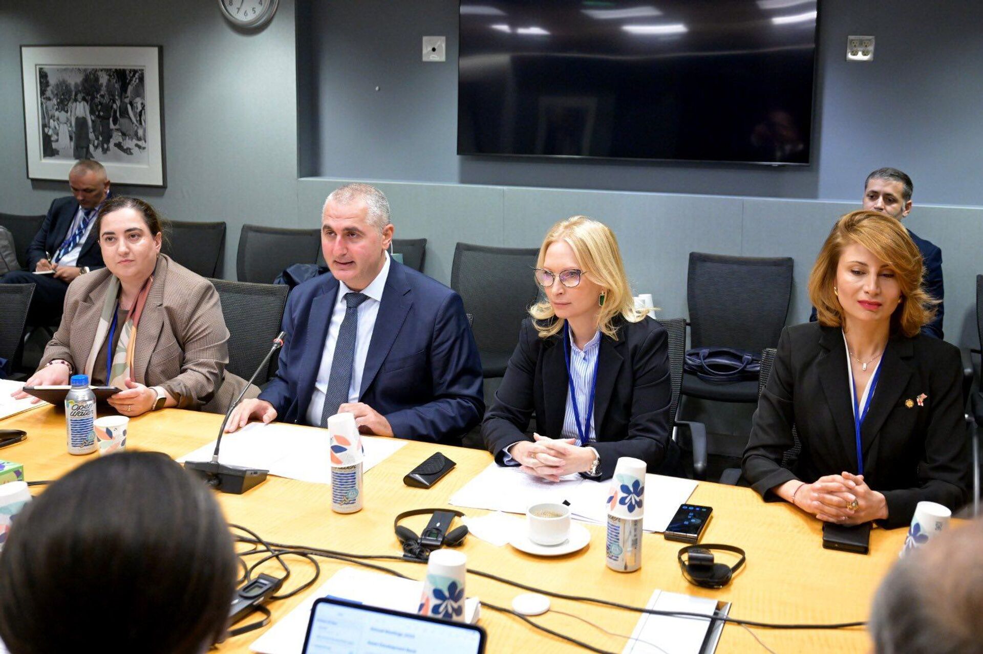 Грузия и Всемирный банк согласовали приоритетные проекты на ближайшие годы - Sputnik Грузия, 1920, 15.10.2025