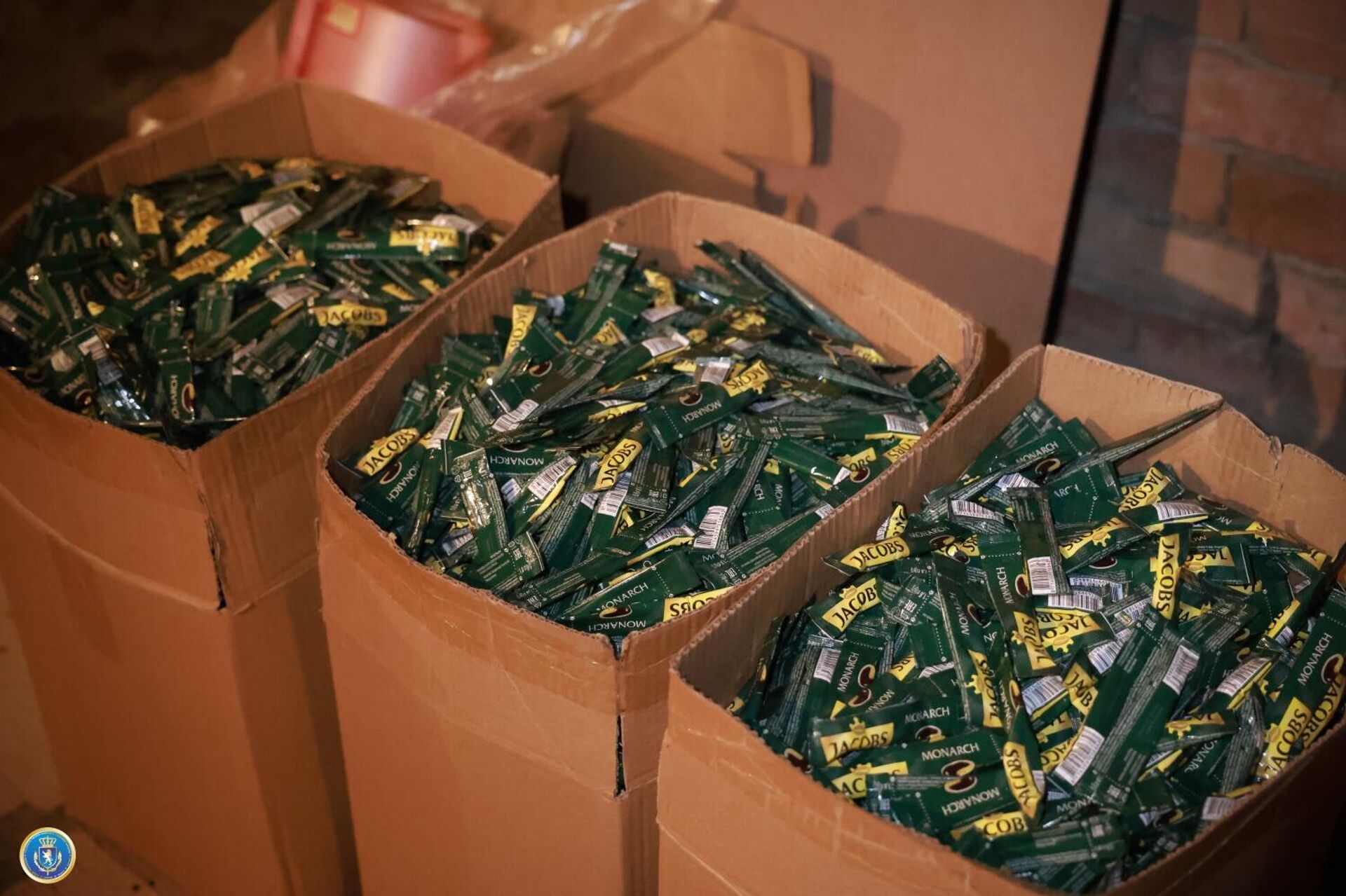 Подпольное производство кофе и сладостей известных брендов накрыли в Тбилиси - Sputnik Грузия, 1920, 21.10.2025