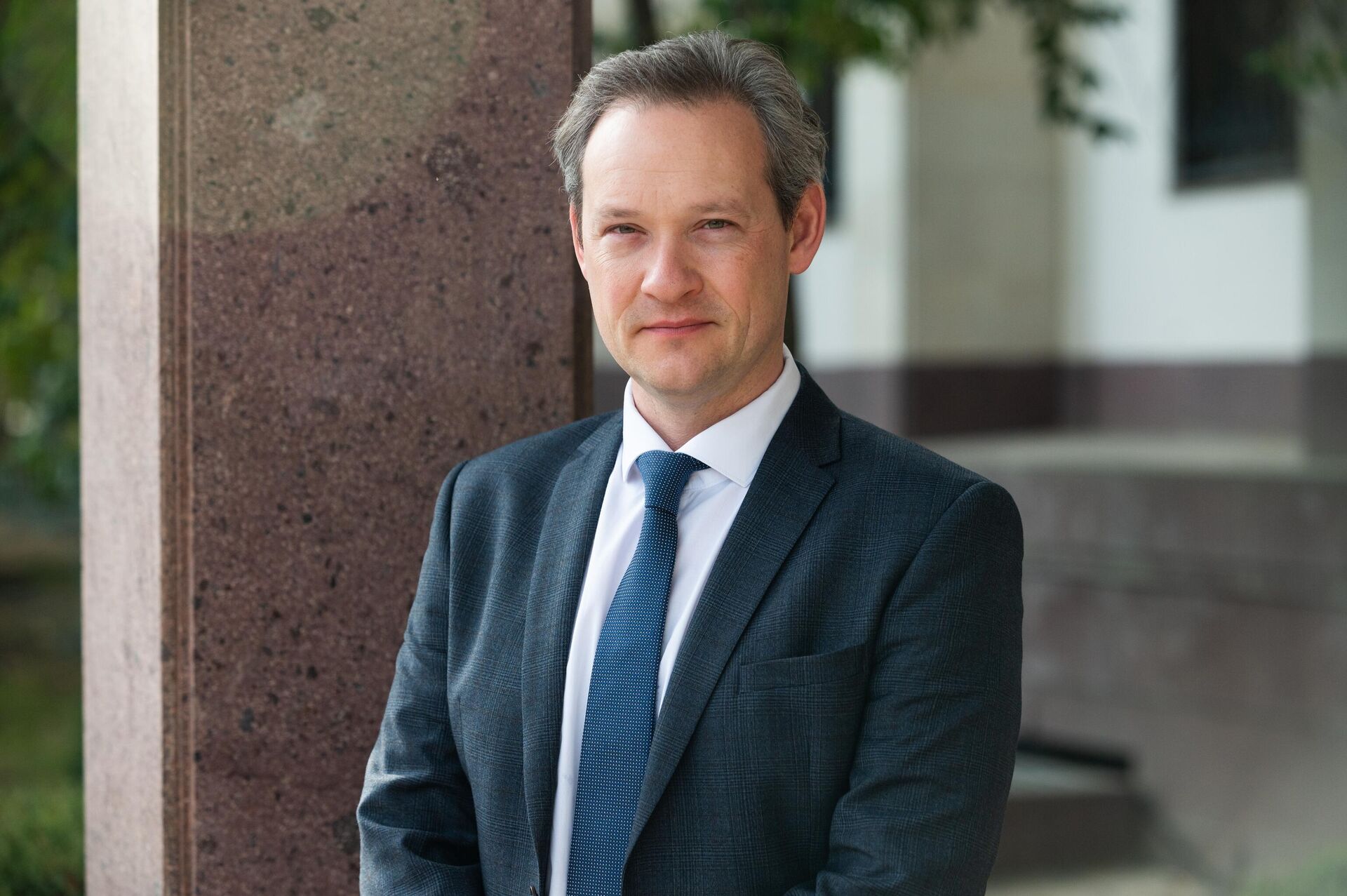 Глава Секции интересов РФ при Посольстве Швейцарии в Грузии Дмитрий Олисов - Sputnik Грузия, 1920, 01.04.2026