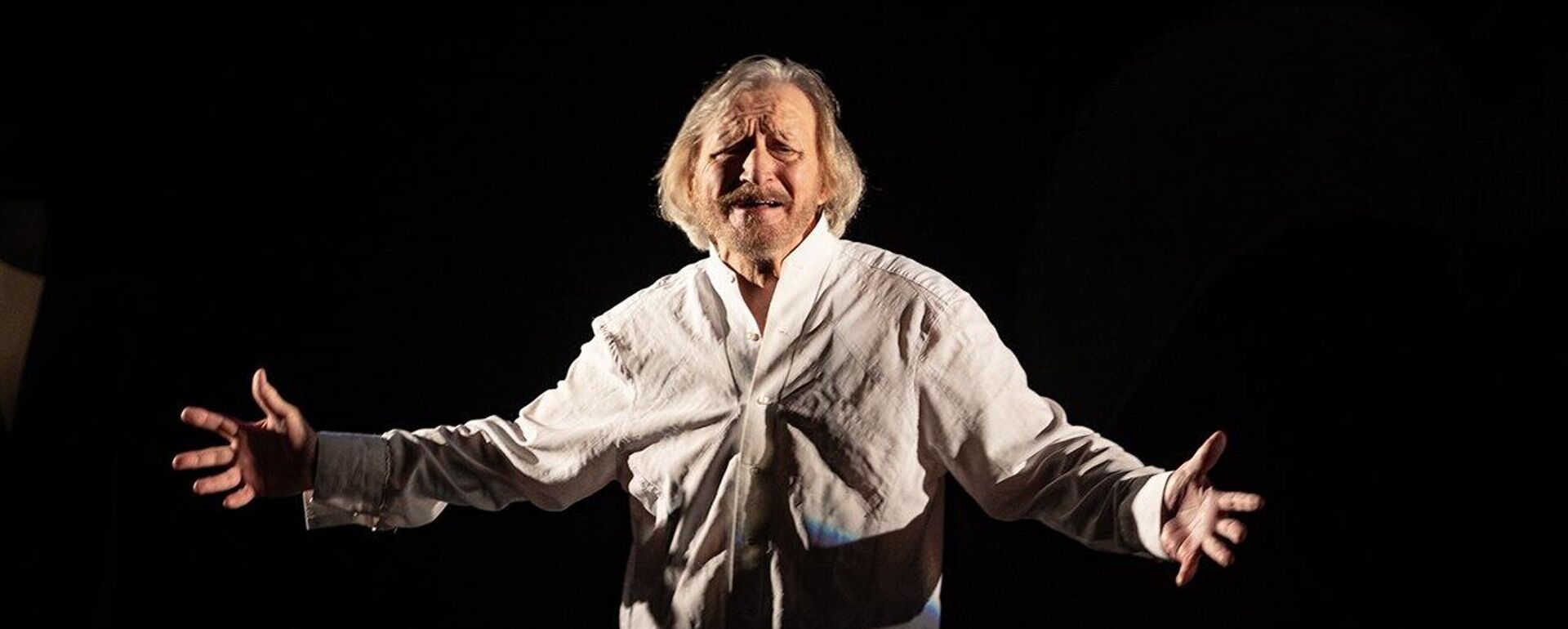 Грузия и Есенин: спектакль о духовном пути поэта и вдохновении
 - Sputnik Грузия, 1920, 27.10.2025