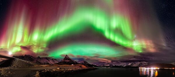 Снимок "Сияние" фотографа Джорджа Палова. Снимок "Сияние" фотографа Джорджа Палова. - Sputnik Грузия