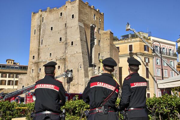 На объекте в этот момент были только румынские рабочие, занятые в реконструкции. - Sputnik Грузия