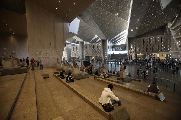 Большим музей назвали не зря: комплекс площадью 100 тысяч кв. м расположен на территории 490 тысяч кв. метров. - Sputnik Грузия