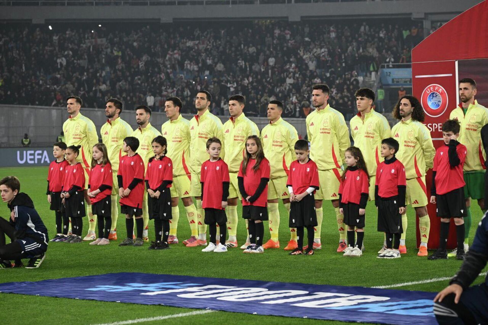 Матч между сборными по футболу Грузии и Испании в рамках отборочного тура к ЧМ-2026 - Sputnik საქართველო, 1920, 16.11.2025