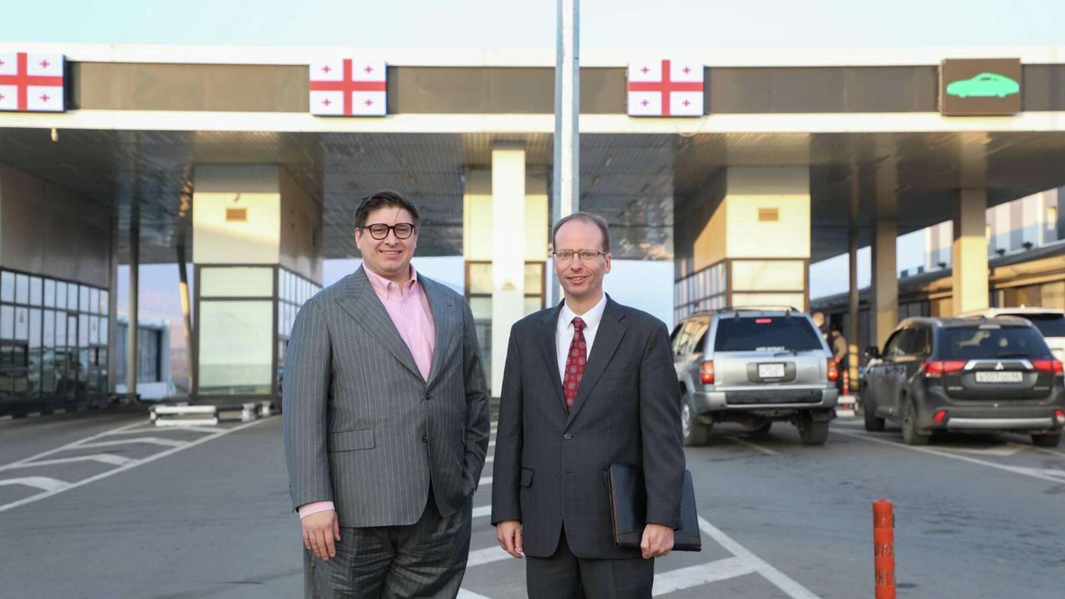 ტრამპის მარშრუტი: აშშ საქართველოსთან მშვიდობიანი ტრანსპორტის პროექტის მხარდაჭერაზე მუშაობს