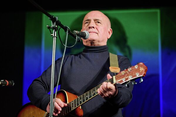 Бард Вахтанг Арошидзе. Вечер памяти журналиста и поэта Владимира Головина. - Sputnik Грузия