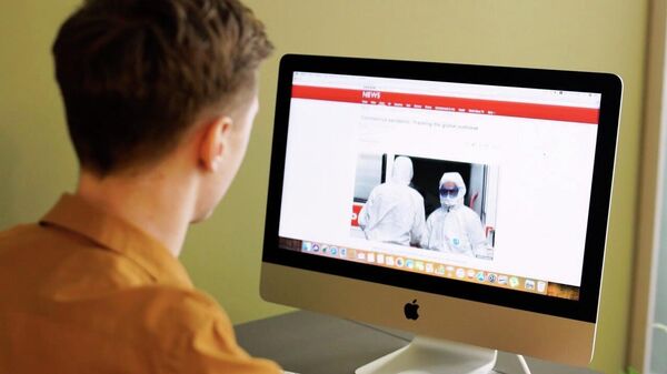 Соцсети против традиционных СМИ: откуда получают информацию жители Грузии? - Sputnik Грузия