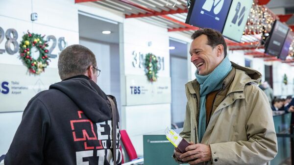 Тбилисский аэропорт принял 5-миллионного пассажира - Sputnik Грузия