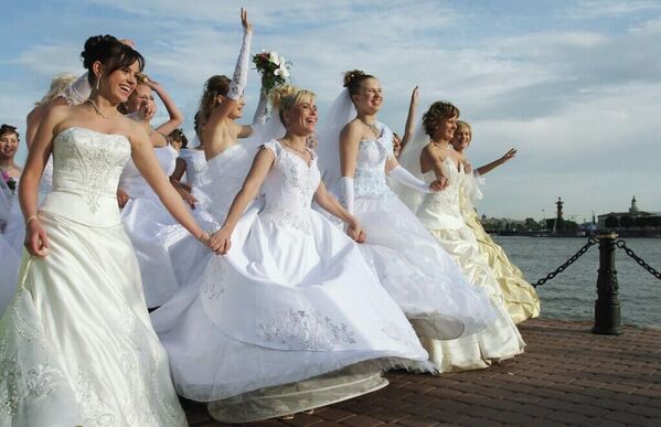 Главным цветом 2026 года будет &quot;облачный танцор&quot;. - Sputnik Грузия