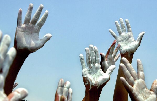 Cloud Dancer, осознанно воплощающий идею упрощения, помогает сосредоточиться, избавляя от отвлекающего внешнего воздействия. - Sputnik Грузия