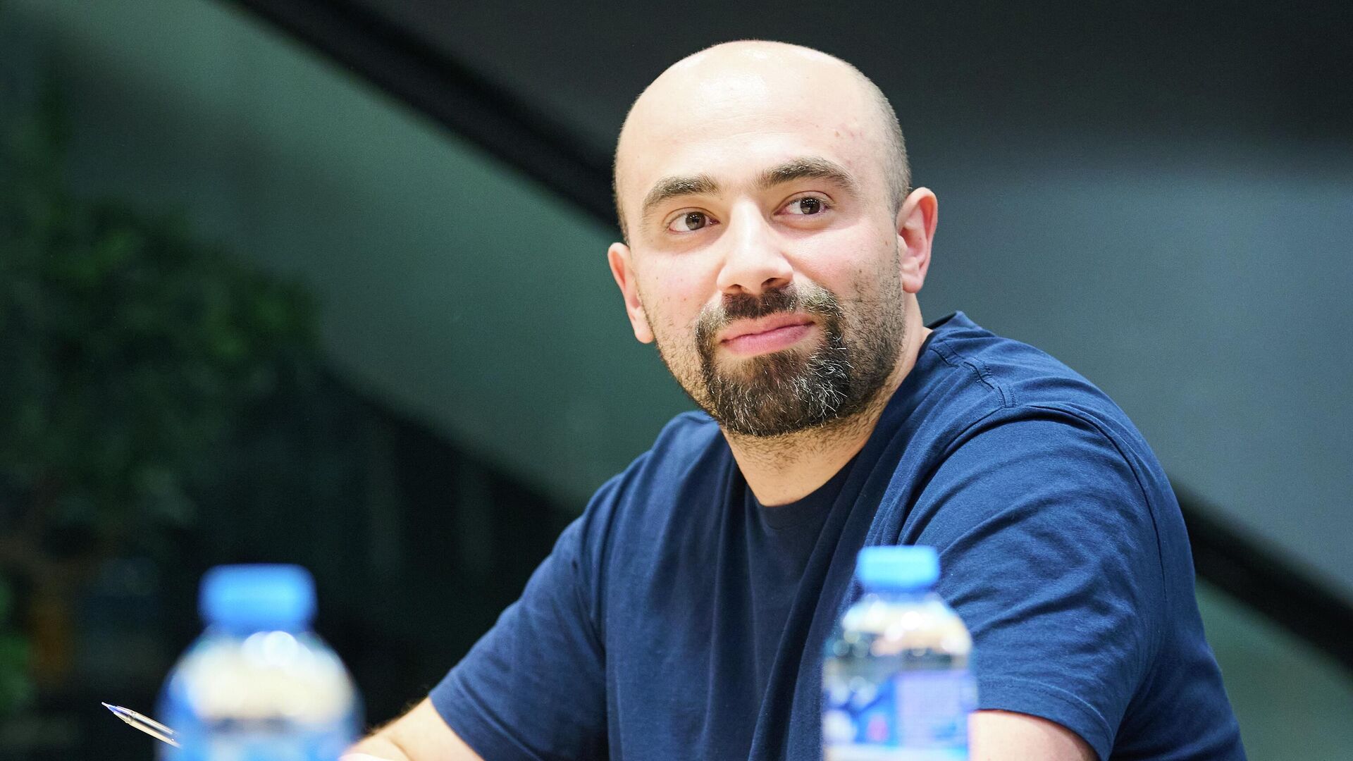 Арчил Сихарулидзе. Круглый стол газеты Свободная Грузия на тему Борьба Грузии с внешним вмешательством - Sputnik Грузия, 1920, 27.03.2026