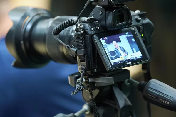 "Но теперь в Грузии начался процесс исламизации. Это связано не только с печально известными арабскими инвестициями. Нам не нужно далеко ходить – достаточно выйти на улицу и увидеть, как все обстоит", – добавил эксперт. - Sputnik Грузия