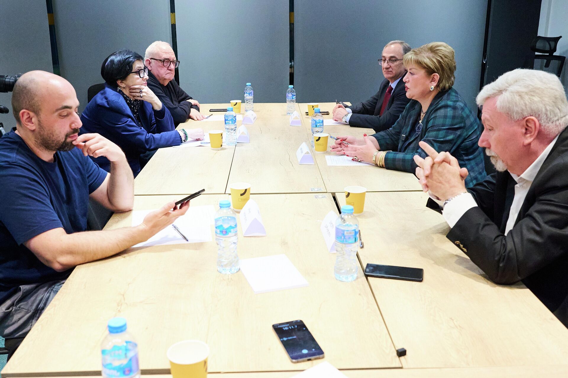 Круглый стол газеты Свободная Грузия на тему Борьба Грузии с внешним вмешательством - Sputnik Грузия, 1920, 16.12.2025