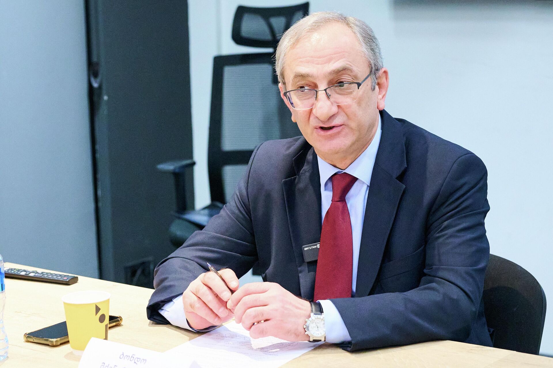 Круглый стол газеты Свободная Грузия на тему Борьба Грузии с внешним вмешательством - Sputnik საქართველო, 1920, 16.12.2025