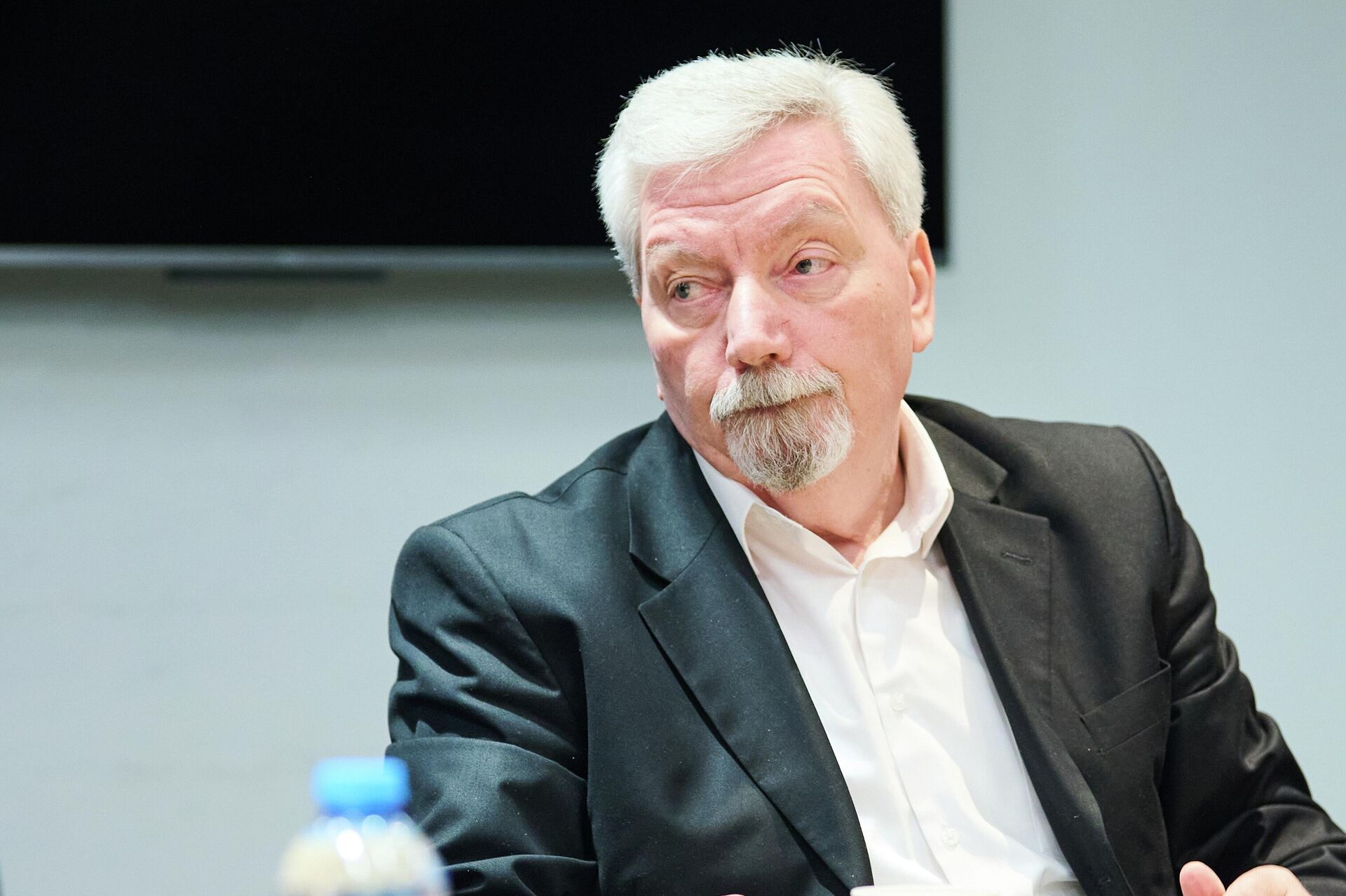 Валерий Кварацхелия. Круглый стол газеты Свободная Грузия на тему Борьба Грузии с внешним вмешательством - Sputnik Грузия, 1920, 16.12.2025