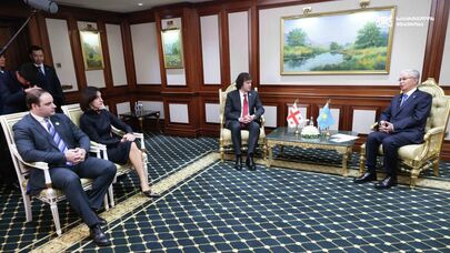 Премьер-министр Грузии Ираклий Кобахидзе с президентом Казахстана Касым-Жомартом Токаевым