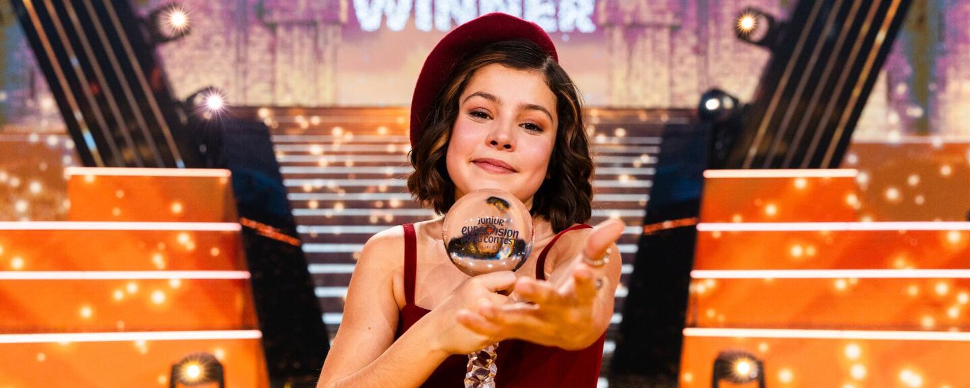 Лу Делёз, Франция, участница Детское Евровидения 2025 Лу Делёз, Франция, участница Детское Евровидения 2025 - Sputnik Грузия, 1920, 20.12.2025