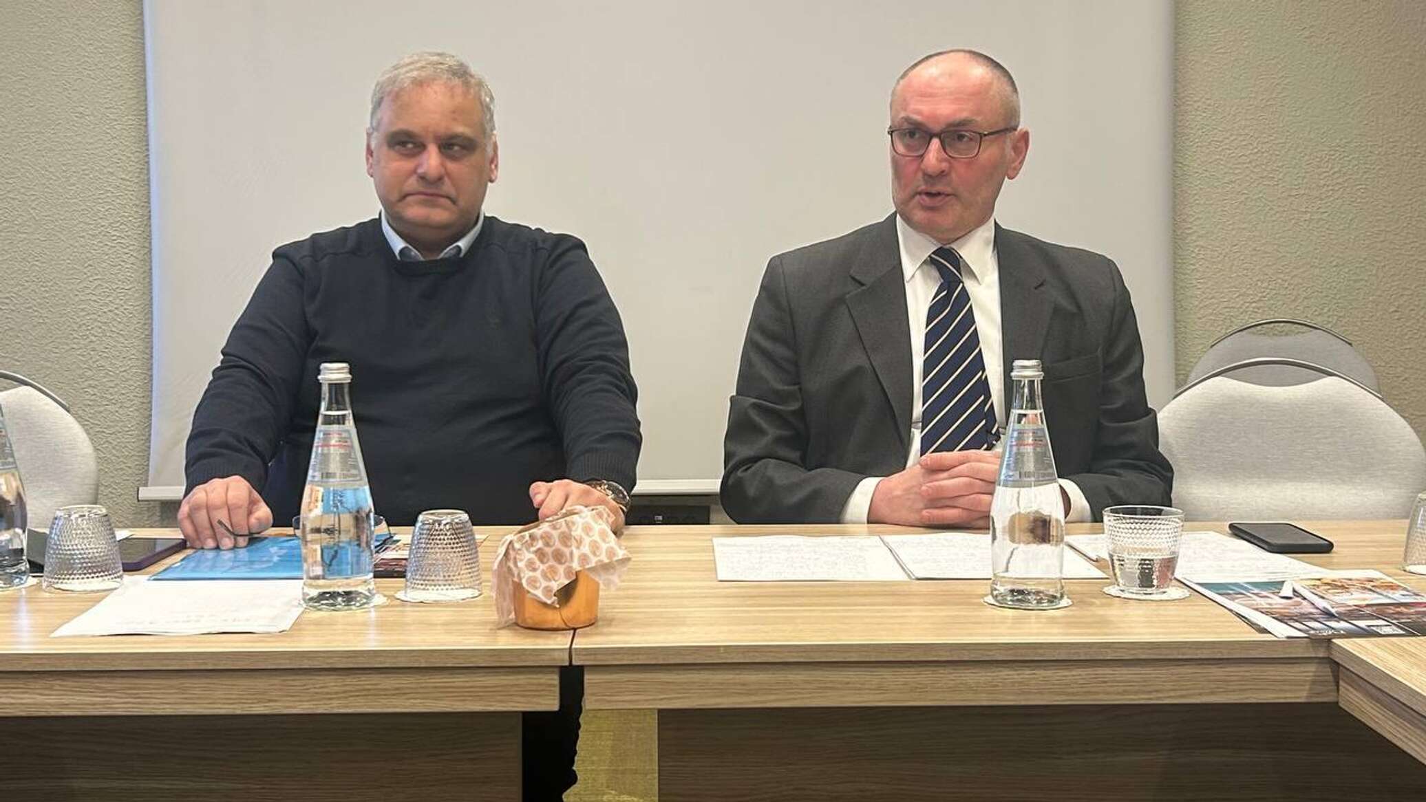 ისტერია მოიმატებს აშშ-ს ნატოსთან „განქორწინების“ ფონზე: თბილისი ბალტიისპირეთში რუსოფობიაზე