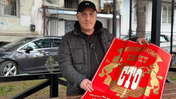 Житель Тбилиси рассказал о встрече с Юрием Никулиным 44 года назад - Sputnik Грузия