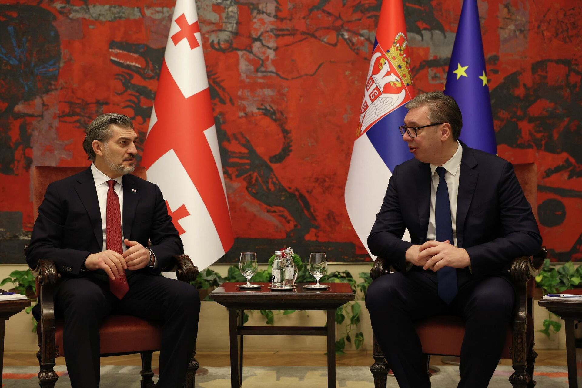 Переговоры президента Грузии Михаила Кавелашвили и президента Сербии Александра Вучича - Sputnik Грузия, 1920, 18.12.2025