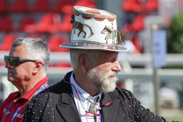 Педро Цебулка (живая легенда мирового конного спорта, который вот уже более 40 лет является организатором крупнейших конных соревнований)  - Sputnik Грузия