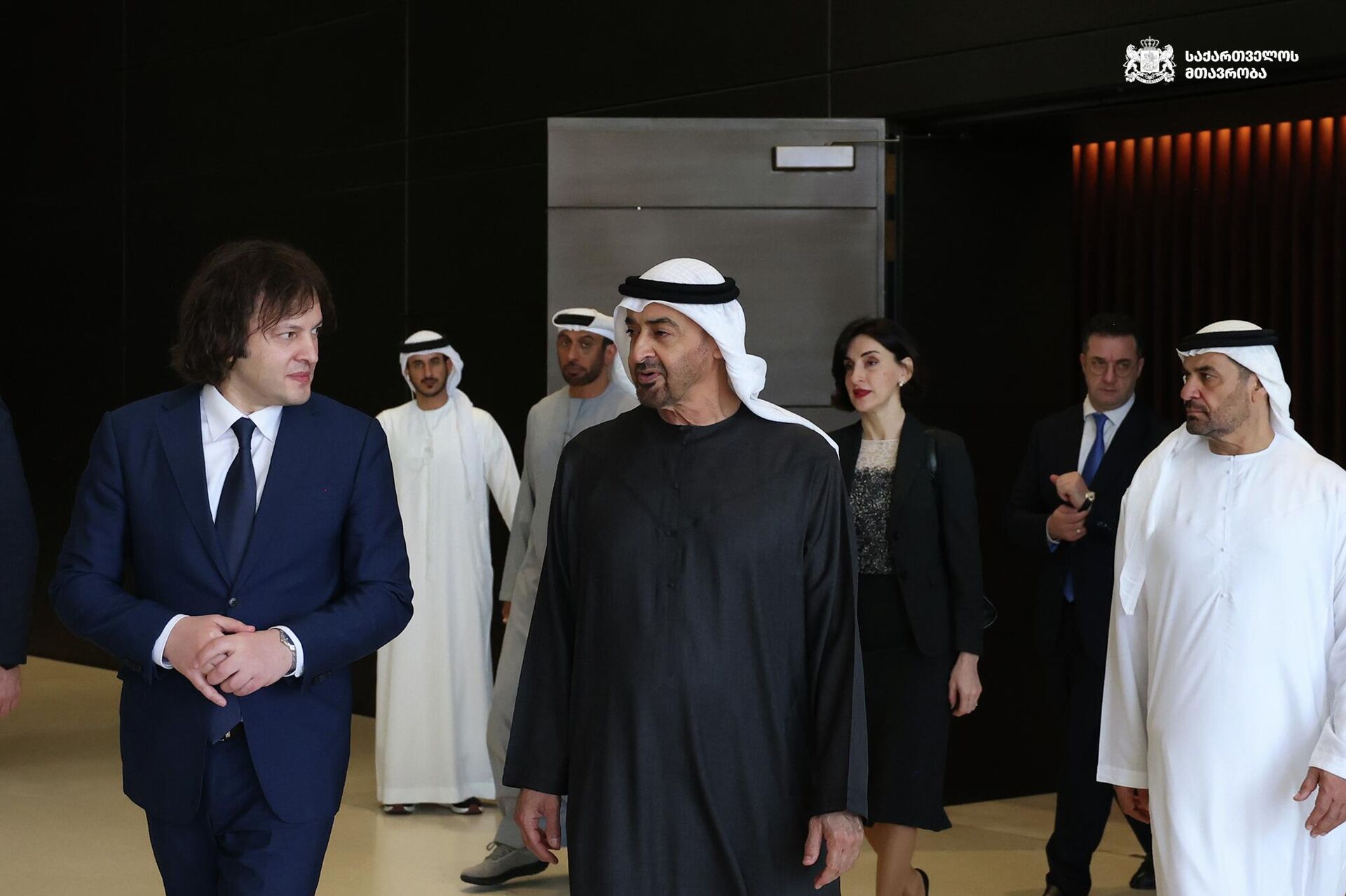 В Абу-Даби премьер-министр Грузии Ираклий Кобахидзе встретился с президентом ОАЭ, шейхом Мухаммадом ибн Заидом Аль Нахайяном - Sputnik საქართველო, 1920, 14.01.2026