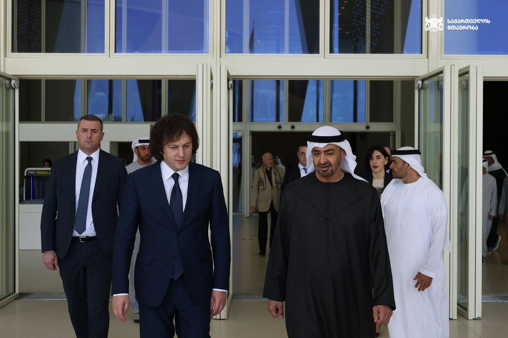 В Абу-Даби премьер-министр Грузии Ираклий Кобахидзе встретился с президентом ОАЭ, шейхом Мухаммадом ибн Заидом Аль Нахайяном - Sputnik Грузия, 1920, 14.01.2026