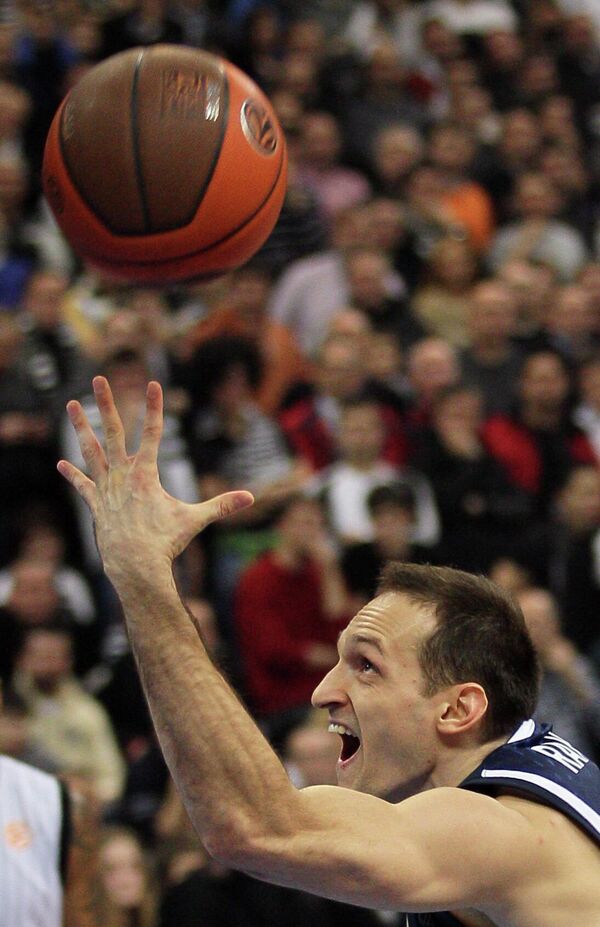 Сербский профессиональный баскетболист Игор Ракочевич родился 29 марта 1978 г. - Sputnik Грузия