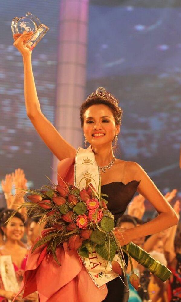 Победительница конкурсов красоты Мисс Мира Вьетнам 2010 и Мисс Вселенная Вьетнам 2012 Лыу Тхи Дьем Хыонг родилась 30 августа 1990 года. - Sputnik Грузия