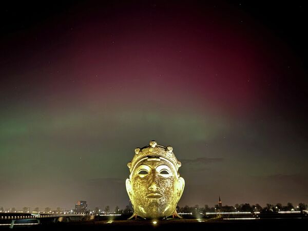 Северное сияние в небе над Неймегеном, Нидерланды. - Sputnik Грузия