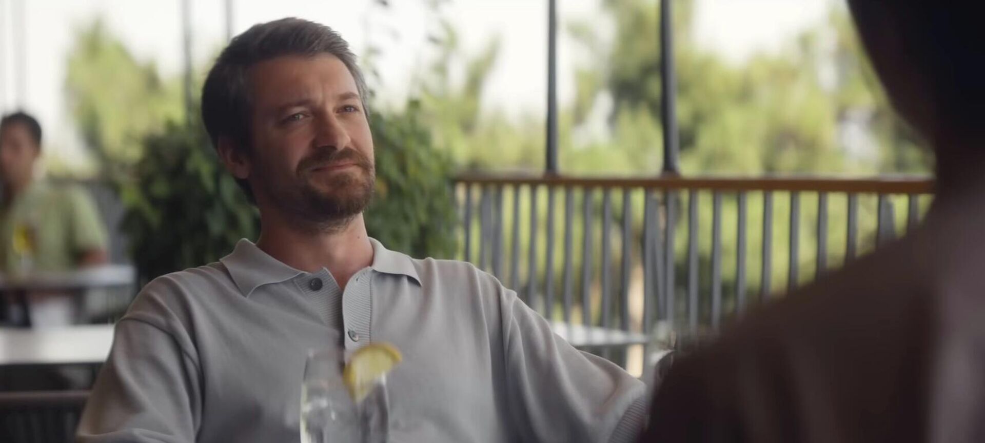 Грузинский актер театра и кино Торнике Гогричиани в сериале Капли Бога (Drops of God) - Sputnik Грузия, 1920, 21.01.2026