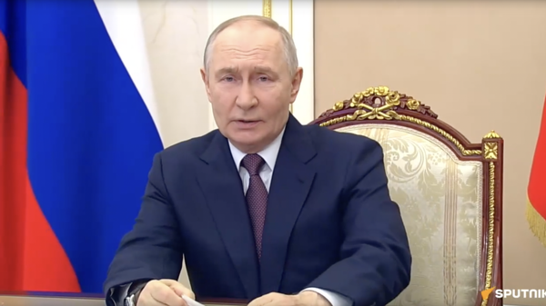 Путин провел встречу с членами правительства России - видео - Sputnik Грузия